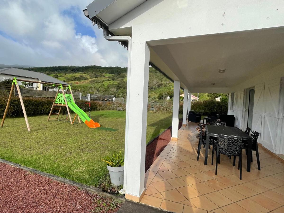 לה טאמפון Villa Au Pied Du Volcan מראה חיצוני תמונה